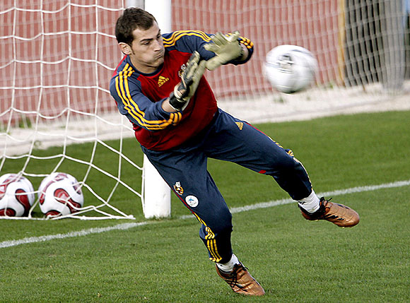 Iker_Casillas1.jpg.ashx.jpg